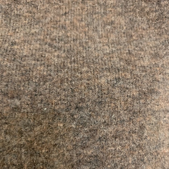 ARITZIA SWEATER - Picture 8 of 11